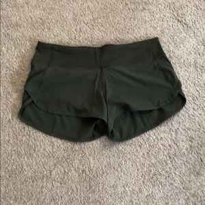 Lululemon olive green speed shorts sz 6